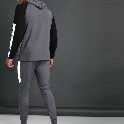 Wholesale Custom Regular Fit Men Panel Tracksuit QA-2403