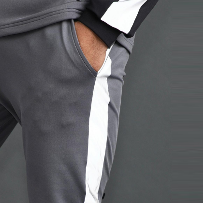 Wholesale Custom Regular Fit Men Panel Tracksuit QA-2403